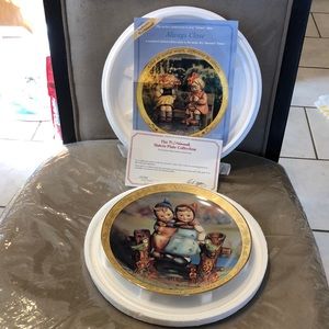 M.J. Hummel🥳HP🥳Sisters Plate Limited Edition